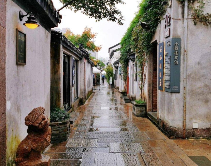 请问：玄学属于哪一个学派